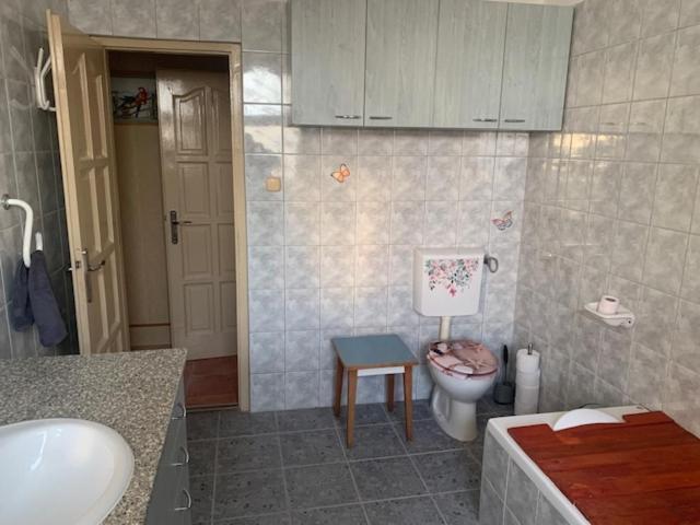 Apartament Erd - Csendes, Kenyelmes Csaladi Haz Zewnętrze zdjęcie