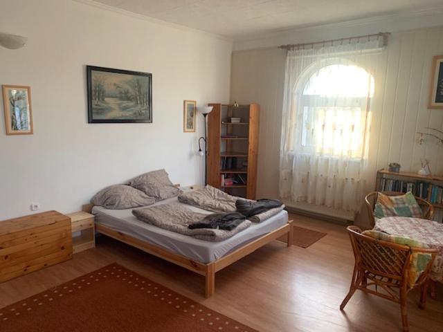 Apartament Erd - Csendes, Kenyelmes Csaladi Haz Zewnętrze zdjęcie